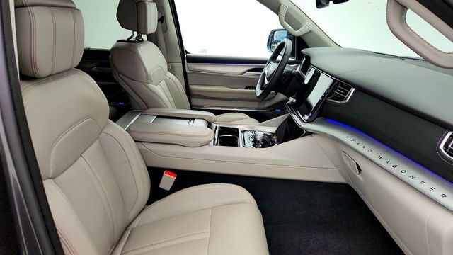 2023 Jeep Grand Wagoneer L 4x4 w/ Embossed Metal Interior Accents - 23002321 - 21