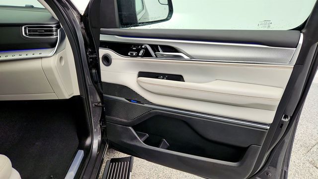 2023 Jeep Grand Wagoneer L 4x4 w/ Embossed Metal Interior Accents - 23002321 - 23