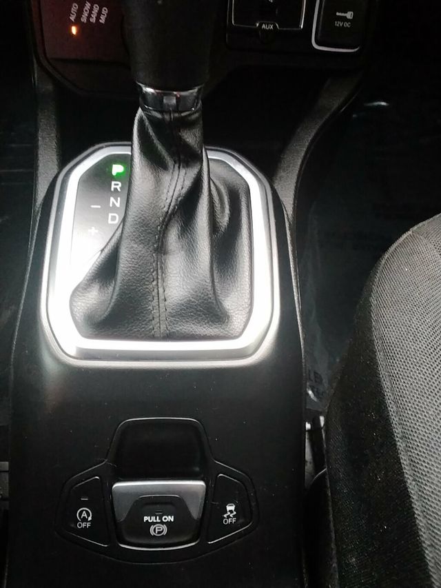 2023 Jeep Renegade Latitude 4x4 - 23031613 - 22