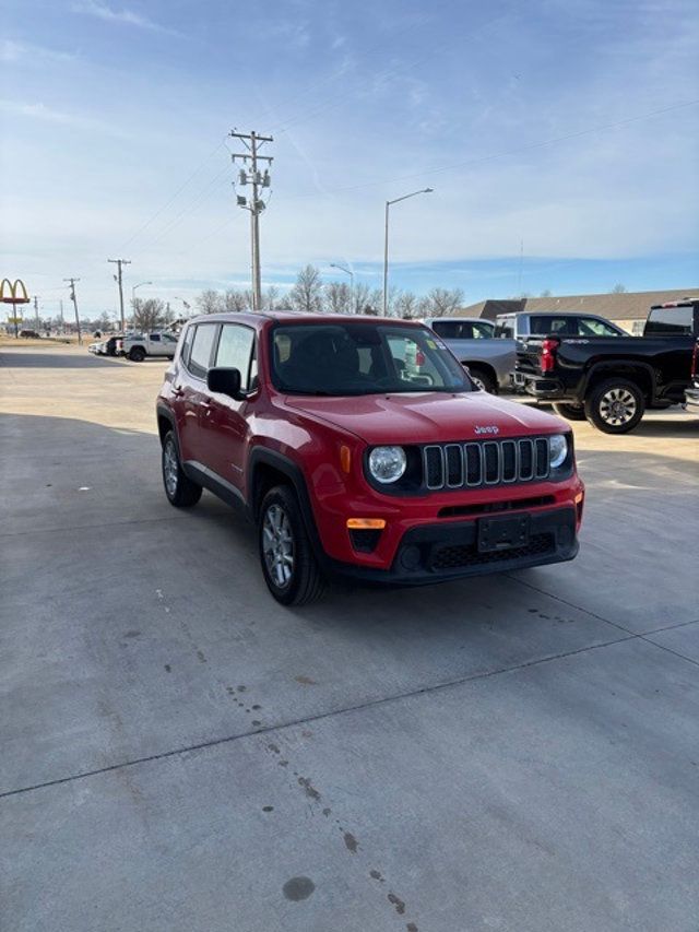 2023 Jeep Renegade Latitude 4x4 - 22981676 - 3