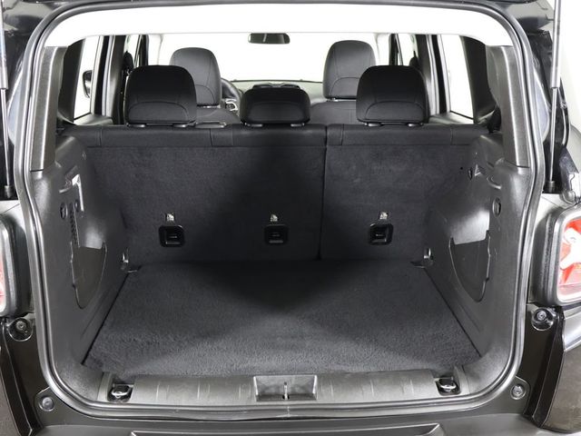 2023 Jeep Renegade Latitude 4x4 - 23061927 - 17