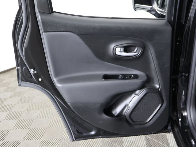 2023 Jeep Renegade Latitude 4x4 - 23061927 - 22