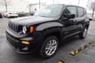 2023 Jeep Renegade Latitude 4x4 - 22770390 - 3