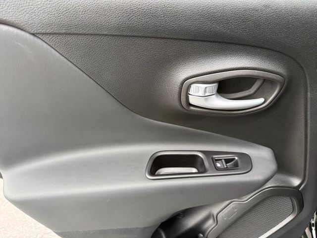 2023 Jeep Renegade Limited 4x4 - 22970907 - 23