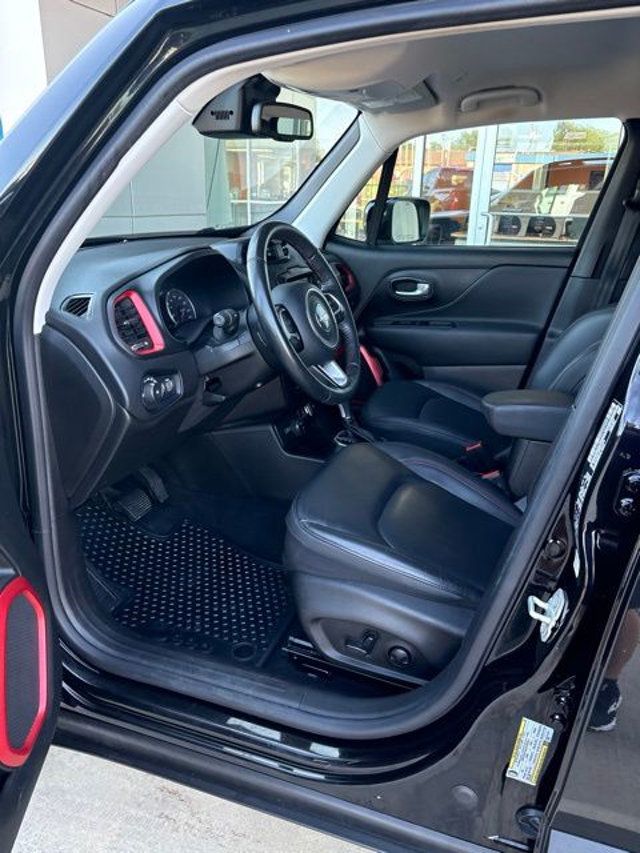2023 Jeep Renegade Trailhawk 4x4 - 23043389 - 7