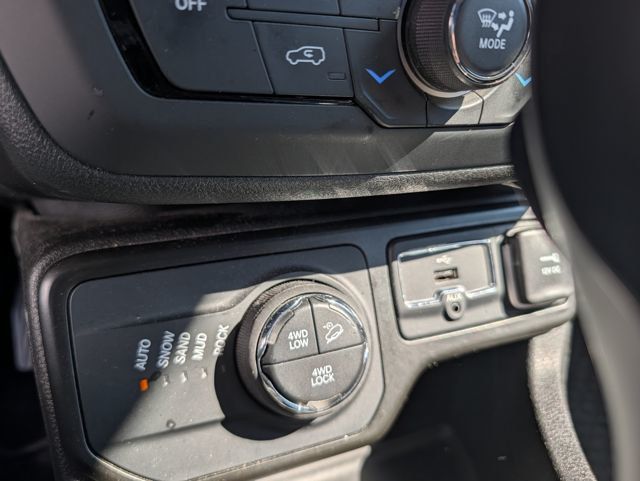 2023 Jeep Renegade Trailhawk 4x4 - 23007229 - 18