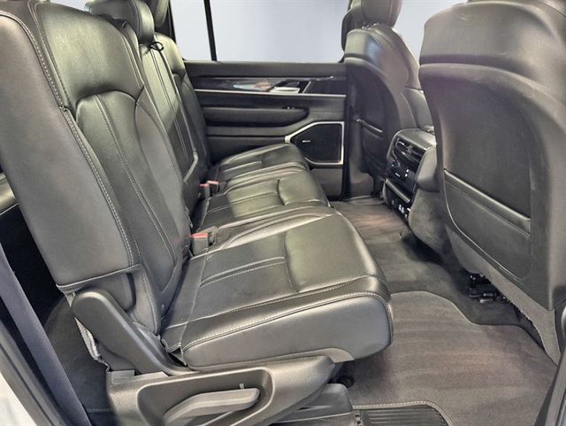 2023 Jeep Wagoneer 4x4 - 23063978 - 26