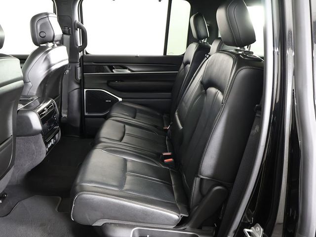 2023 Jeep Wagoneer 4x4 - 23075116 - 40