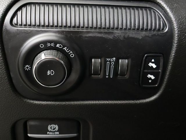 2023 Jeep Wagoneer 4x4 - 23075116 - 47