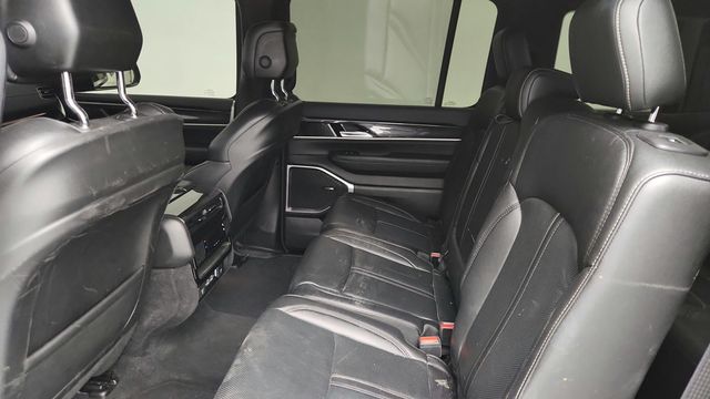 2023 Jeep Wagoneer 4x4 Premium Group - 22956558 - 18