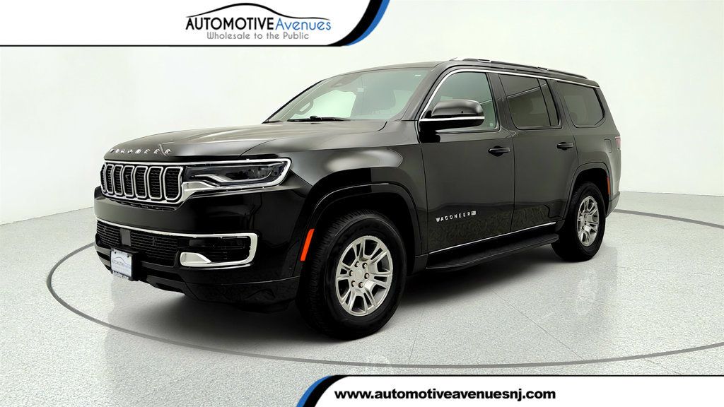 2023 Jeep Wagoneer 4x4 w/ Convenience Group & 5.7L V8 eTorque - 23032253 | Video 1