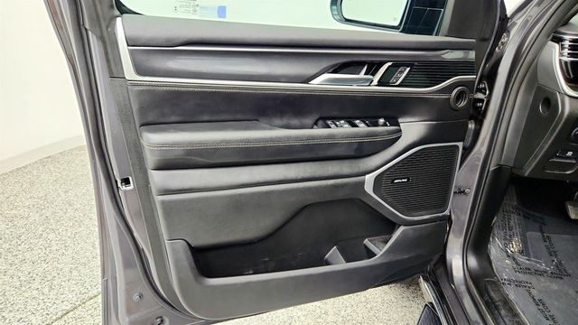 2023 Jeep Wagoneer 4x4 w/ Front Passenger Interactive Display - 23055675 - 9