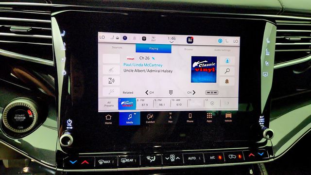 2023 Jeep Wagoneer 4x4 w/ Front Passenger Interactive Display - 23055675 - 16