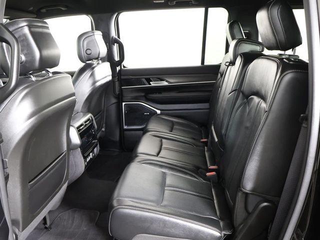 2023 Jeep Wagoneer Series II - 23021007 - 37