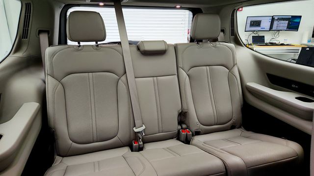 2023 Jeep Wagoneer Series II 4x4 w/ Convenience & Premium Groups - 23028045 - 23