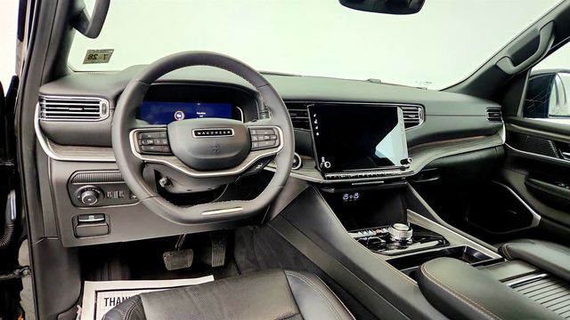 2023 Jeep Wagoneer Series II 4x4 w/ Premium Group & 7-Person Seating - 23079241 - 12