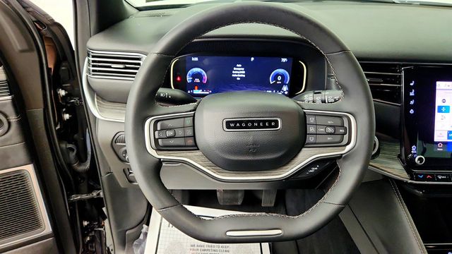 2023 Jeep Wagoneer Series II 4x4 w/ Premium Group & 7-Person Seating - 23079241 - 13