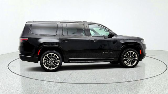 2023 Jeep Wagoneer Series II 4x4 w/ Premium Group & 7-Person Seating - 23079241 - 3