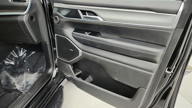 2023 Jeep Wagoneer Series II Carbide 4x4 - 22941519 - 26