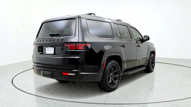 2023 Jeep Wagoneer Series II Carbide 4x4 w/ Tri-Pane Roof & Captain's Chairs - 23100353 - 4