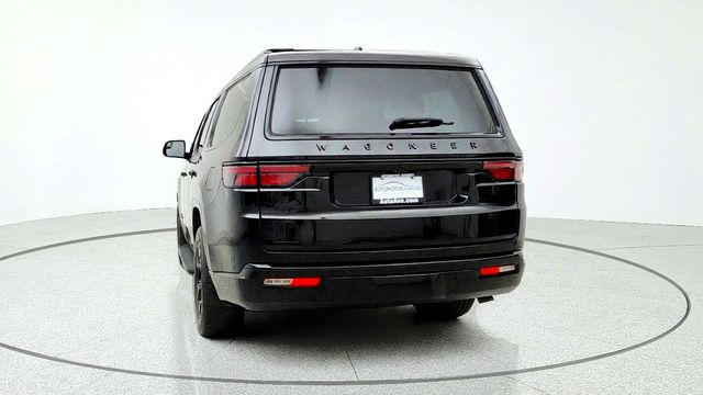 2023 Jeep Wagoneer Series II Carbide 4x4 w/ Tri-Pane Roof & Captain's Chairs - 23100353 - 5
