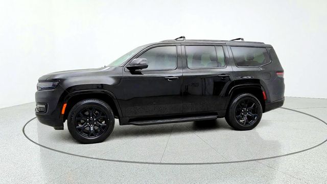 2023 Jeep Wagoneer Series II Carbide 4x4 w/ Tri-Pane Roof & Captain's Chairs - 23100353 - 7