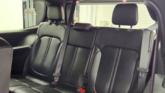 2023 Jeep Wagoneer Series III 4x4 w/ Convenience Group & Quadra-Lift Suspension - 23043027 - 20