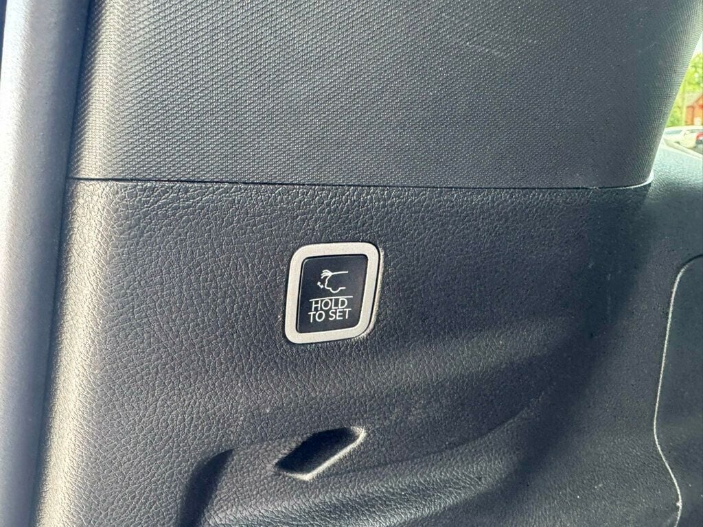 2023 Jeep Wagoneer L MSRP$73725/4X4/WagoneerL/Series2/Heated&CooledSeats/NAV - 22881039 - 14