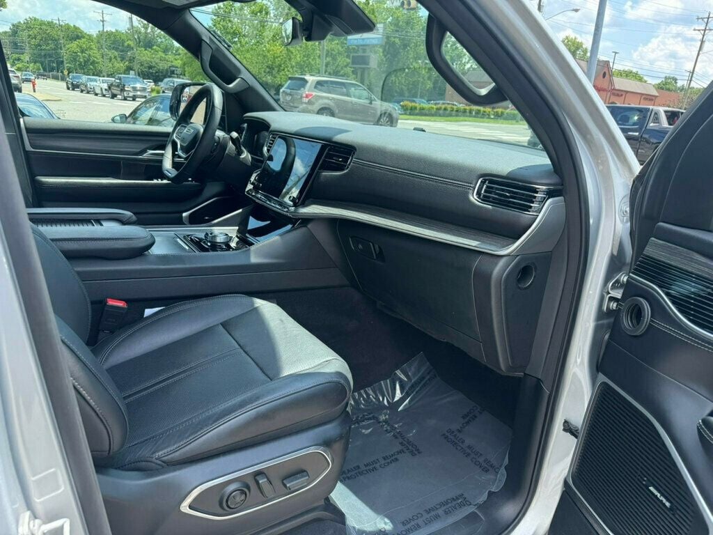 2023 Jeep Wagoneer L MSRP$73725/4X4/WagoneerL/Series2/Heated&CooledSeats/NAV - 22881039 - 19