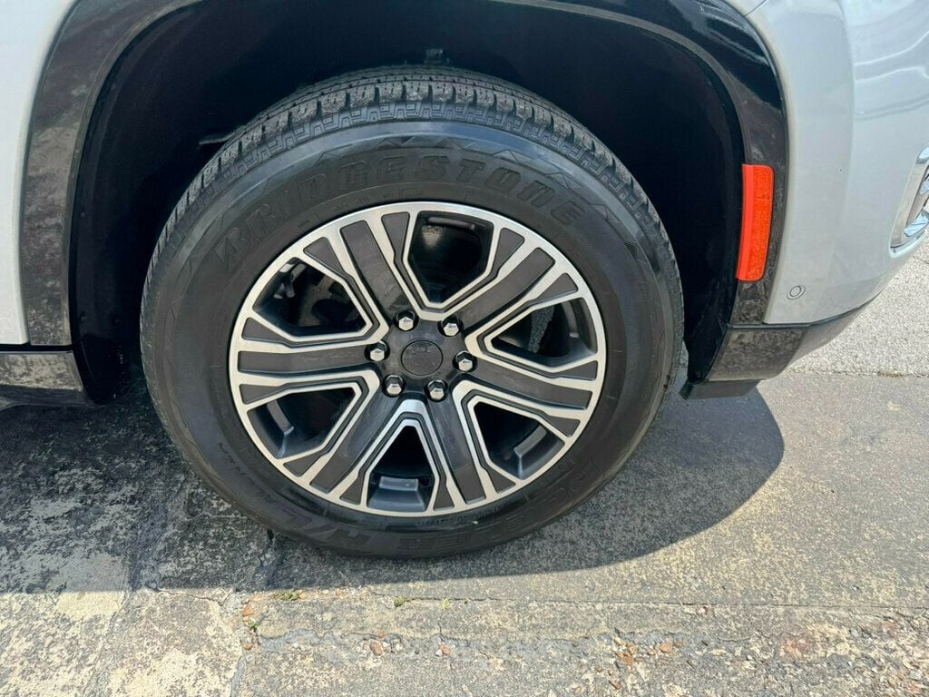 2023 Jeep Wagoneer L MSRP$73725/4X4/WagoneerL/Series2/Heated&CooledSeats/NAV - 22881039 - 30