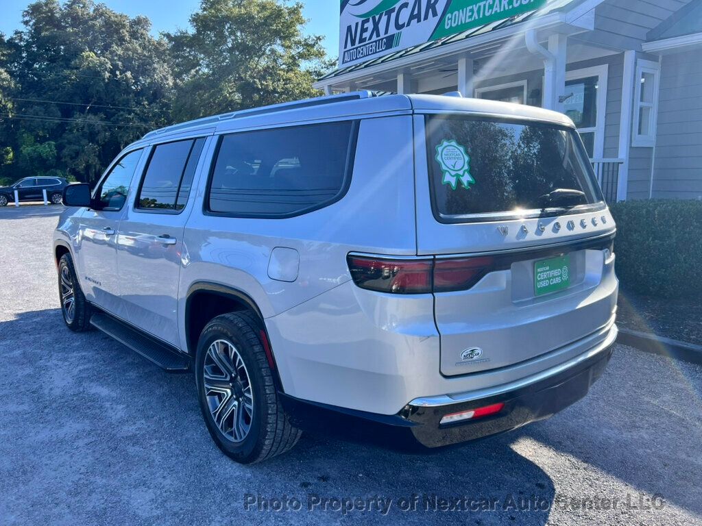 2023 Jeep Wagoneer L Series II photo 3
