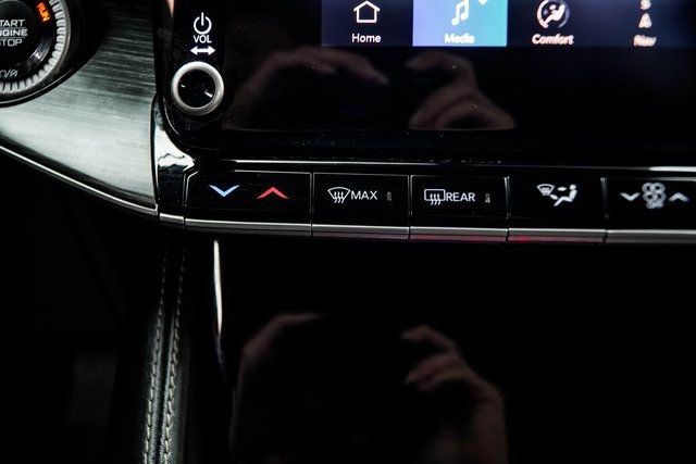 2023 Jeep Wagoneer L Series II - 22910003 - 24