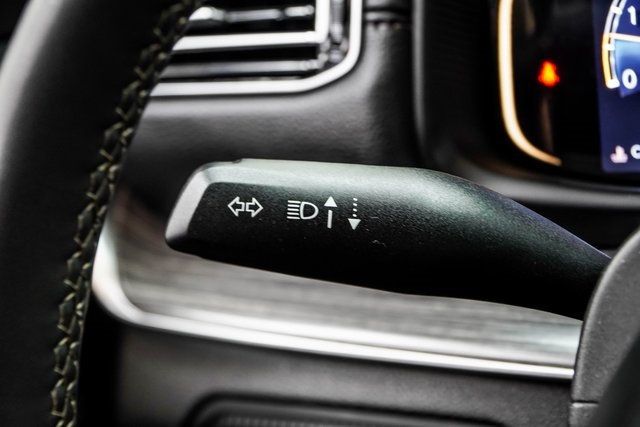 2023 Jeep Wagoneer L Series II - 22910003 - 37