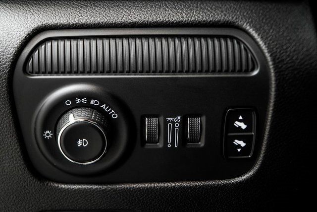 2023 Jeep Wagoneer L Series II - 22910003 - 39