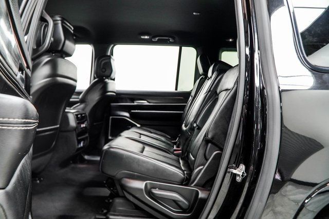 2023 Jeep Wagoneer L Series II - 22910003 - 43