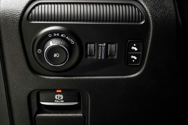 2023 Jeep Wagoneer L Series II - 22965067 - 41