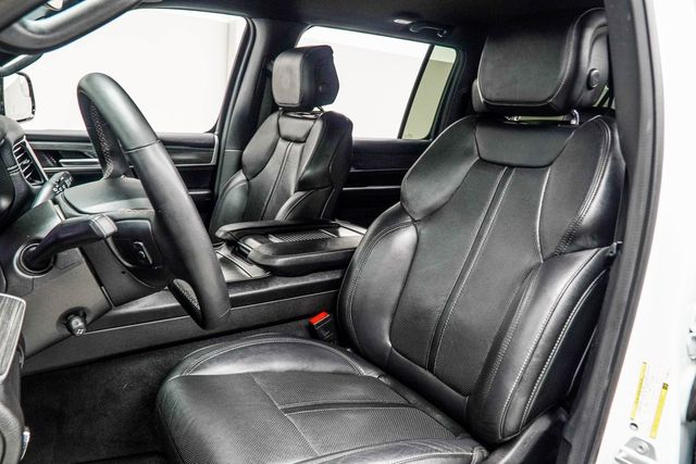 2023 Jeep Wagoneer L Series II - 22960879 - 32