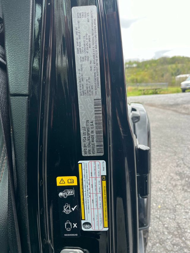 2023 Jeep Wrangler 392 Hemi Wrangler JL 4x4 - 23019073 - 21