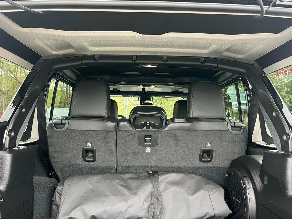 2023 Jeep Wrangler 392 Hemi Wrangler JL 4x4 - 23019073 - 37