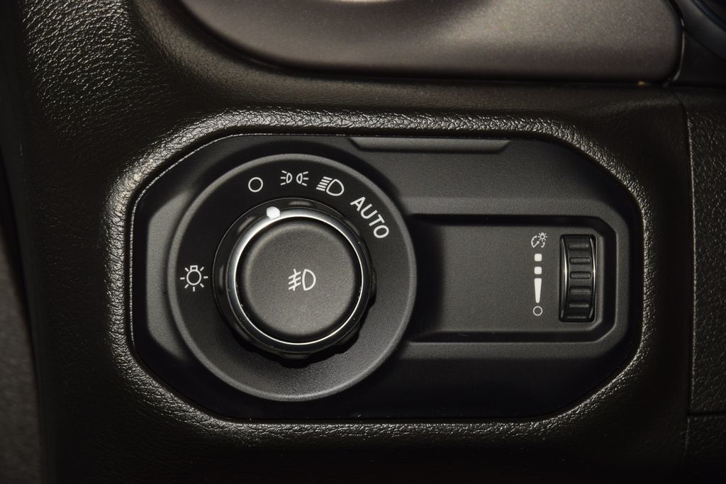 2023 Jeep Wrangler High Tide - 23071427 - 32