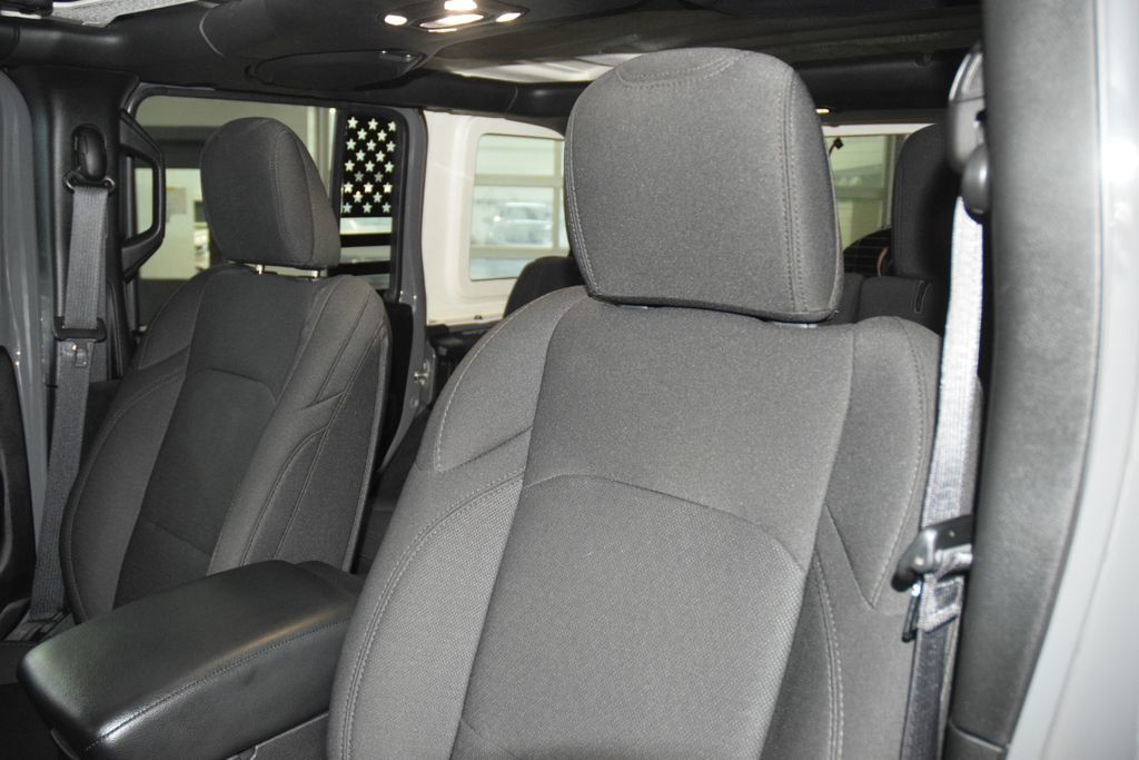2023 Jeep Wrangler High Tide - 23071427 - 37