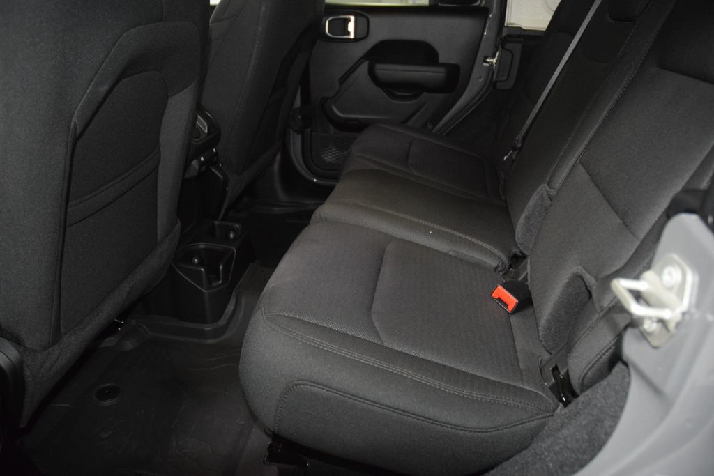 2023 Jeep Wrangler High Tide - 23071427 - 38