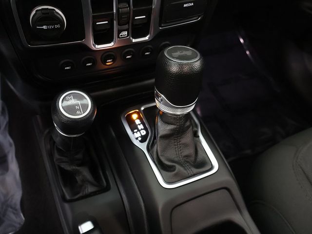 2023 Jeep Wrangler High Tide 4 Door 4x4 - 22940731 - 45