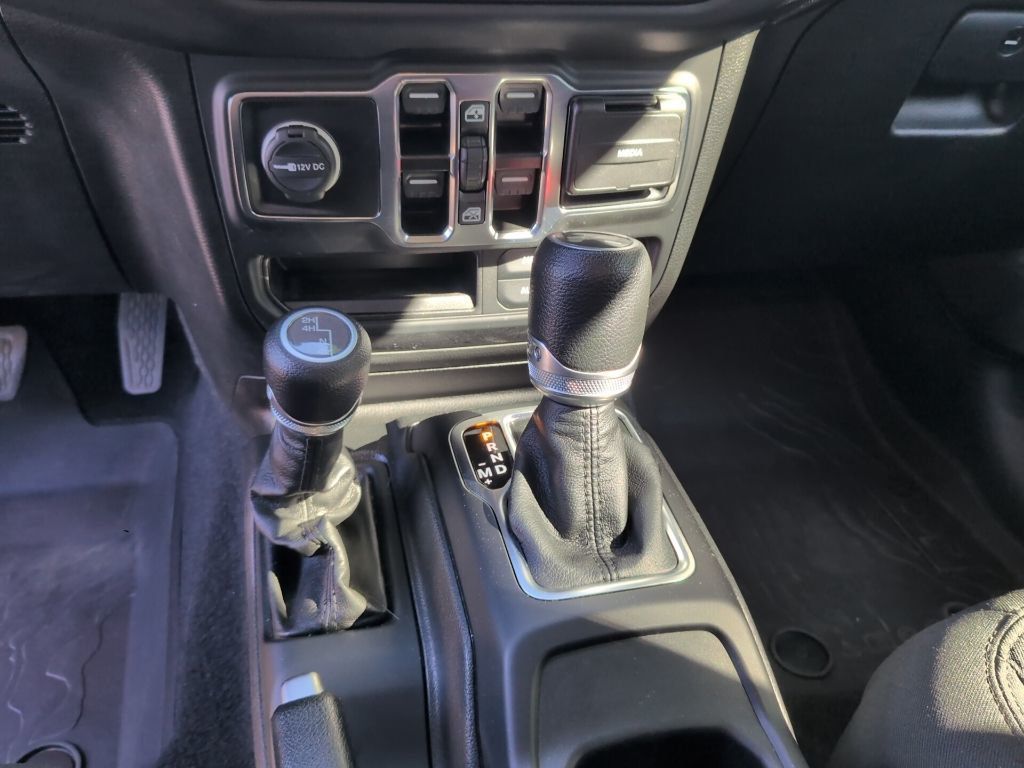 2023 Jeep Wrangler High Tide 4 Door 4x4 - 23071427 - 18