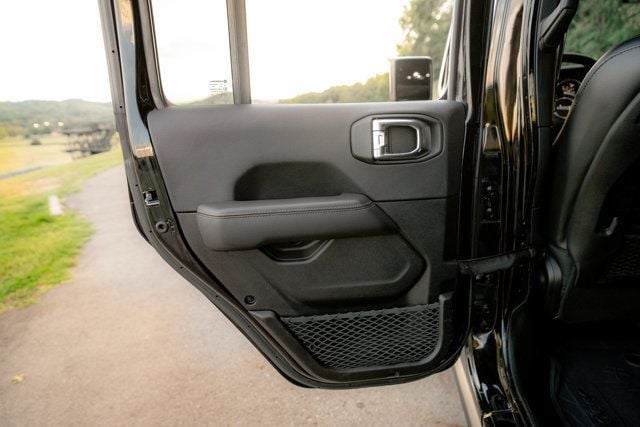 2023 Jeep Wrangler MSRP$89140/Rubicon/392/V8-SRT-Hemi/ColdWeatherGroup/NAV - 23070858 - 36