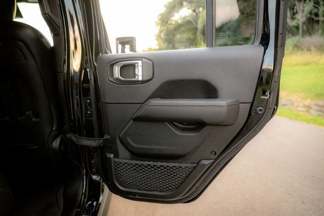 2023 Jeep Wrangler MSRP$89140/Rubicon/392/V8-SRT-Hemi/ColdWeatherGroup/NAV - 23070858 - 37