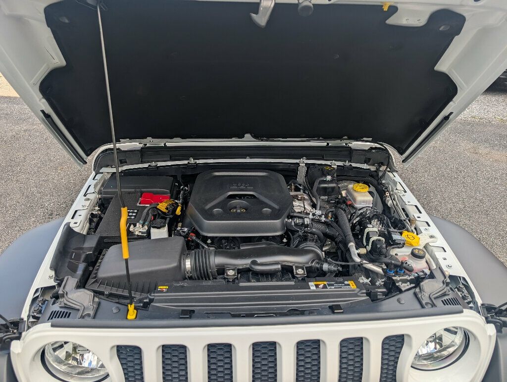 2023 Jeep Wrangler ONE OWNER w SUNRIDER SOFT TOP - 22835062 - 14