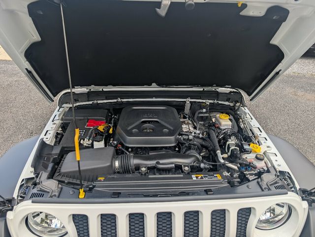 2023 Jeep Wrangler ONE OWNER w SUNRIDER SOFT TOP - 22835062 - 14