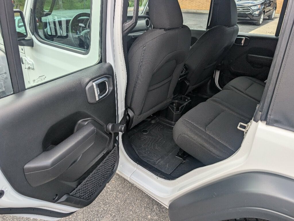 2023 Jeep Wrangler ONE OWNER w SUNRIDER SOFT TOP - 22835062 - 30