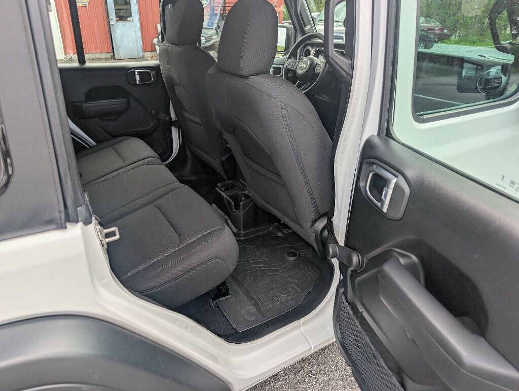 2023 Jeep Wrangler ONE OWNER w SUNRIDER SOFT TOP - 22835062 - 31